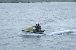 ジェットスキー